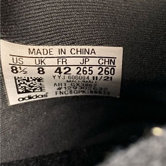 adidas Ultra Boost 22 black Collegiate Navy sneaker shoes Men’s 8.5 - Picture 8 of 8